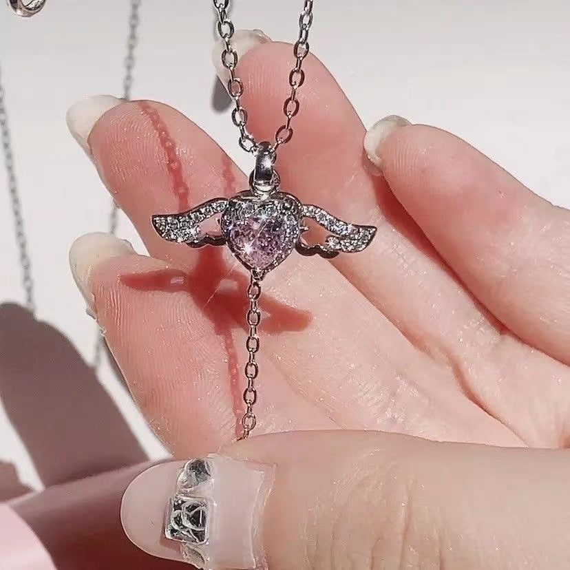 Collana ali di angelo con cuore